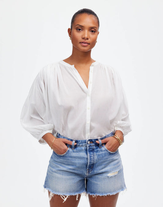 The Curvy Brynn Short in Hallstead Wash