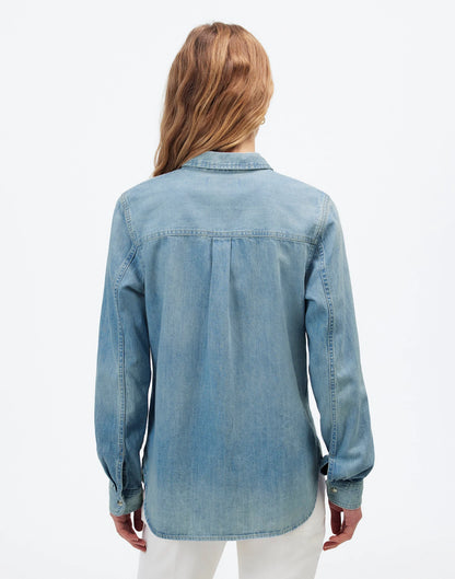 Denim Classic Button-Up Shirt in Altoona Wash