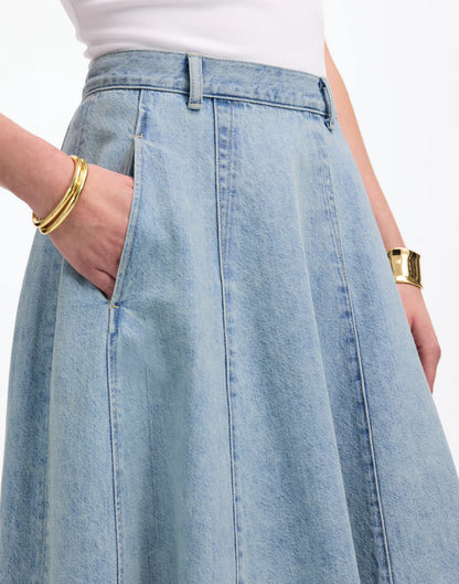 Denim Midi Skirt in Edmonson Wash